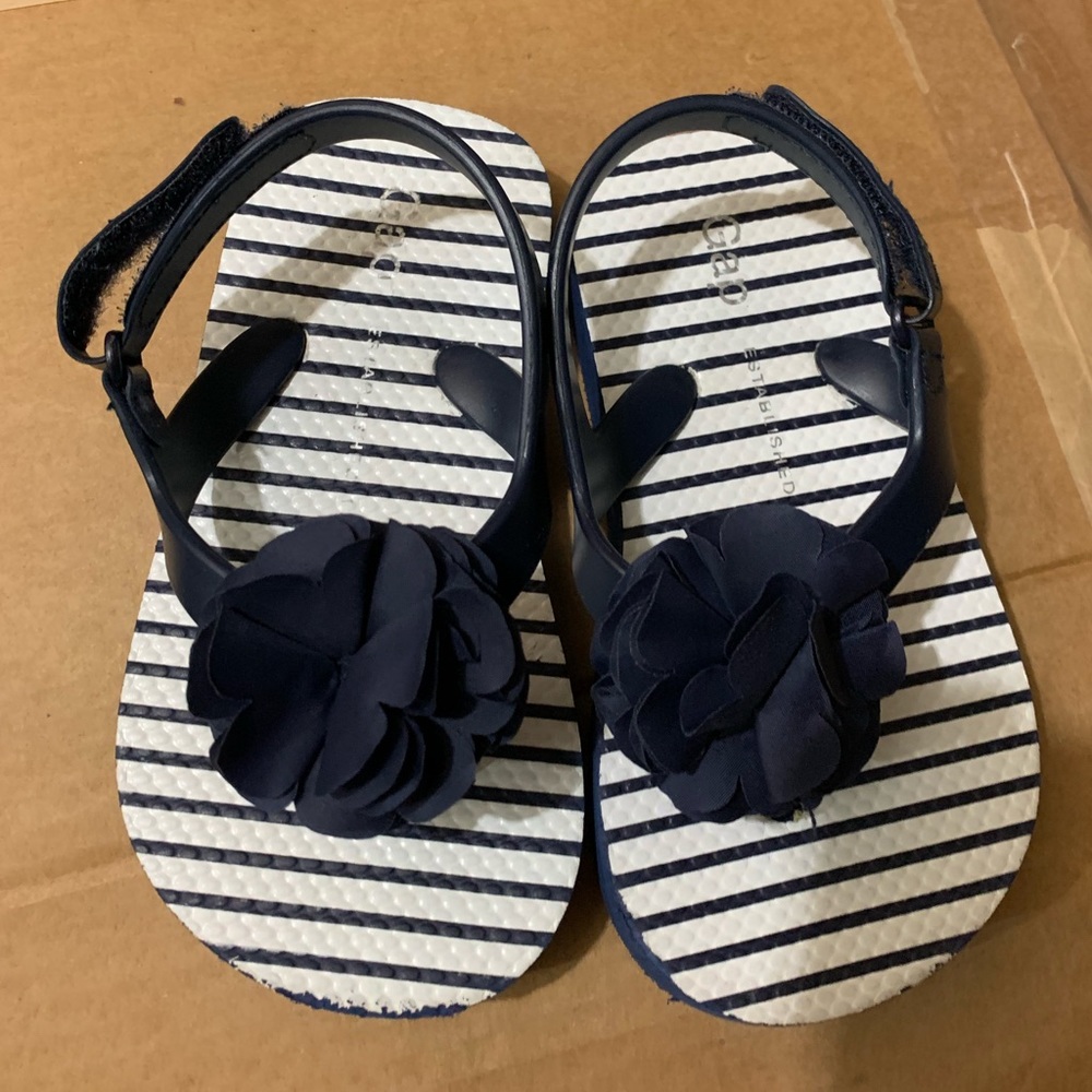 Gap nautical flip flop sandals